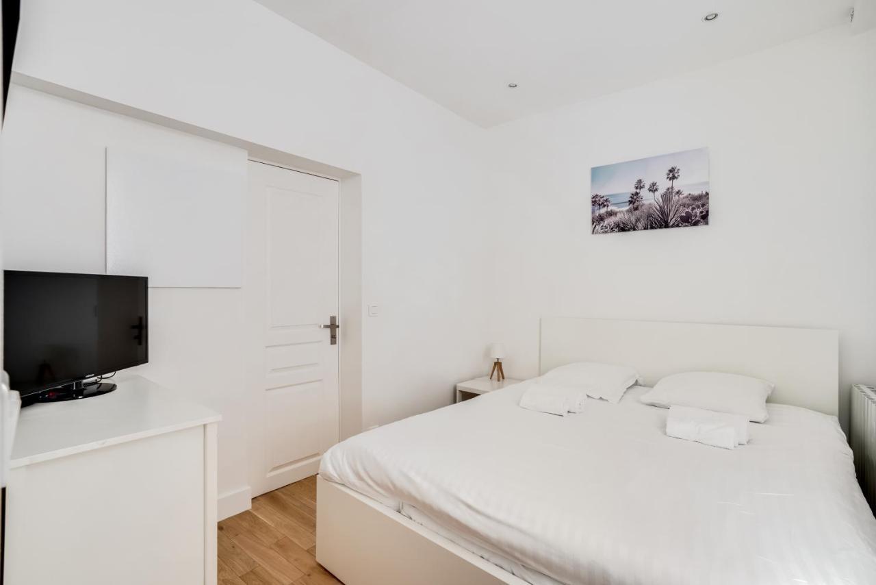 Apartment 3 People Close Eiffel Tower By Weekome ปารีส ภายนอก รูปภาพ
